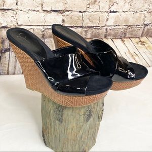 JESSICA SIMPSON SLIP ON WEDGE PLATFORM  SANDAL